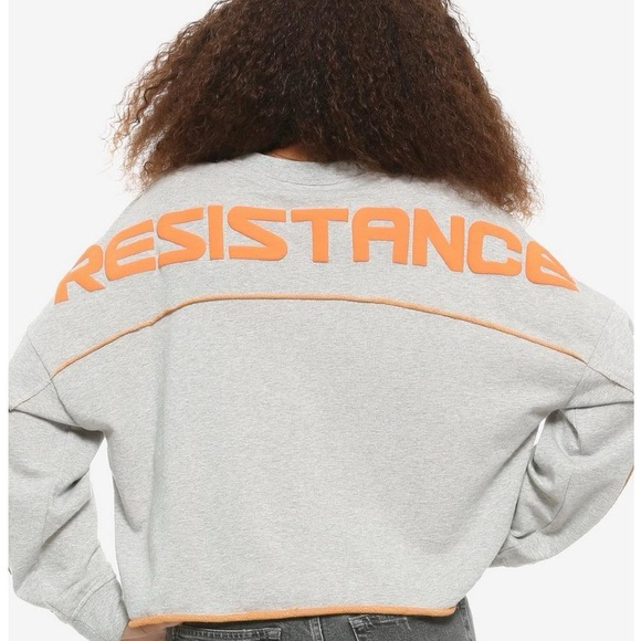 Star Wars: The Rise Of Skywalker Resistance Raw-Edge sz S Athletic Jersey crop - Picture 2 of 10